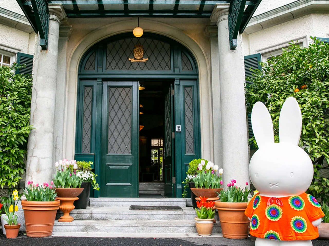 オランダ大使公邸チューリップガーデン公開。2024年4月5日(金)‐ 6日(土